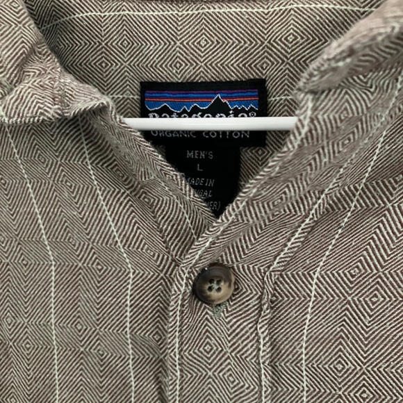 Patagonia L/S Button Up - Organic Cotton - Men's Large - Picture 2 of 4